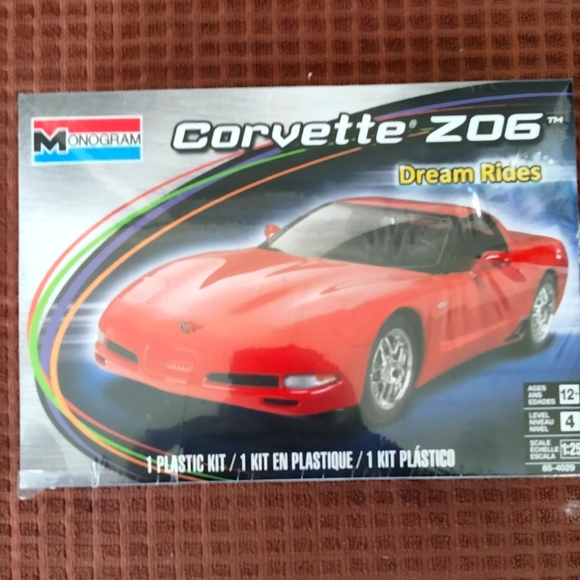 Other Monogram Chevy Corvette Z6 Model Kit Dream Rides Collection 125